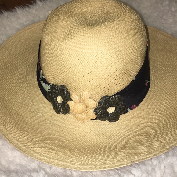 FLOWER STRAW HAT - Picture 2 of 4